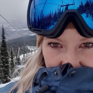 Meet your Posher, Stephanie